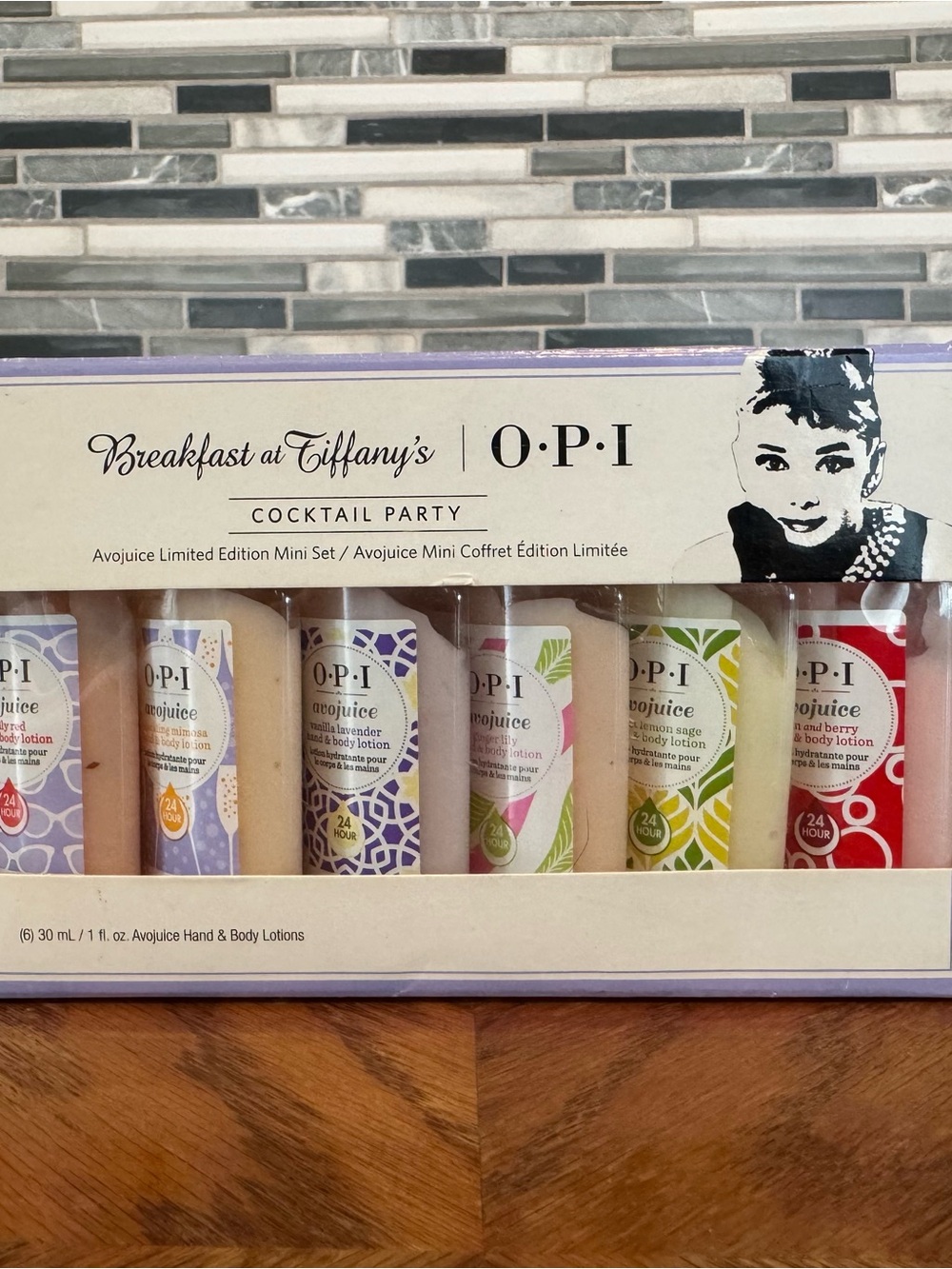 NIB RARE 2016 OPI Breakfast at Tiffany’s Mini Lotion Gift Set